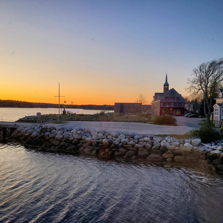 Albert'S Shelburne Exteriér fotografie