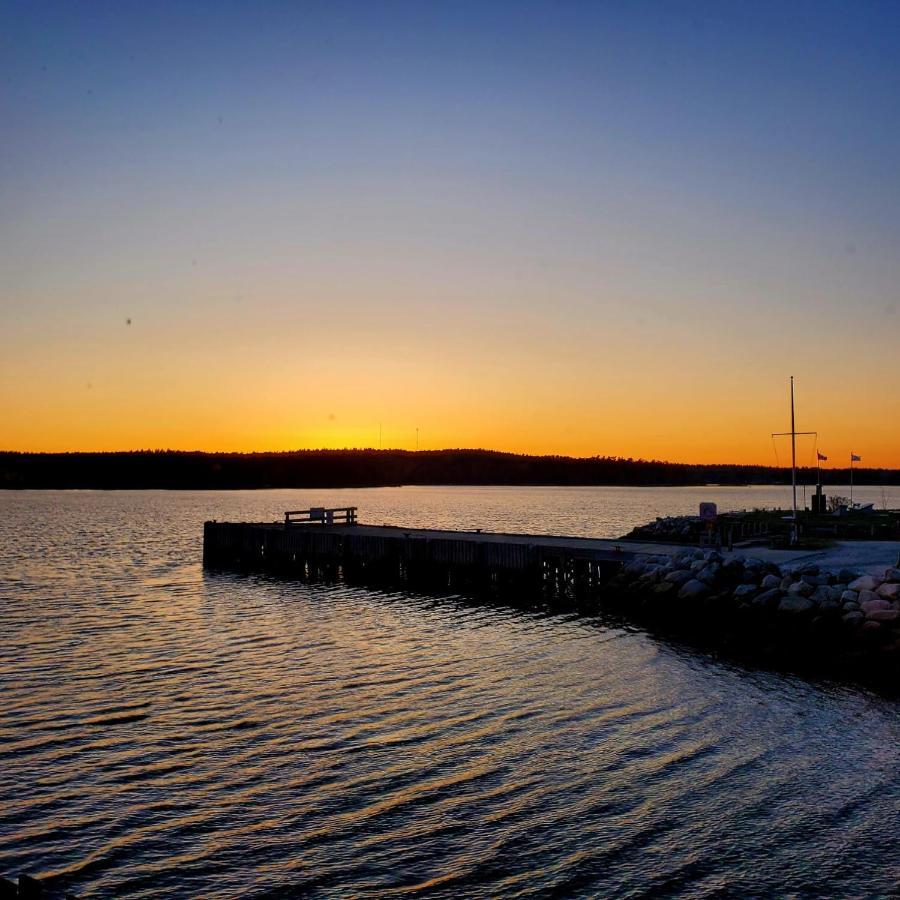 Albert'S Shelburne Exteriér fotografie