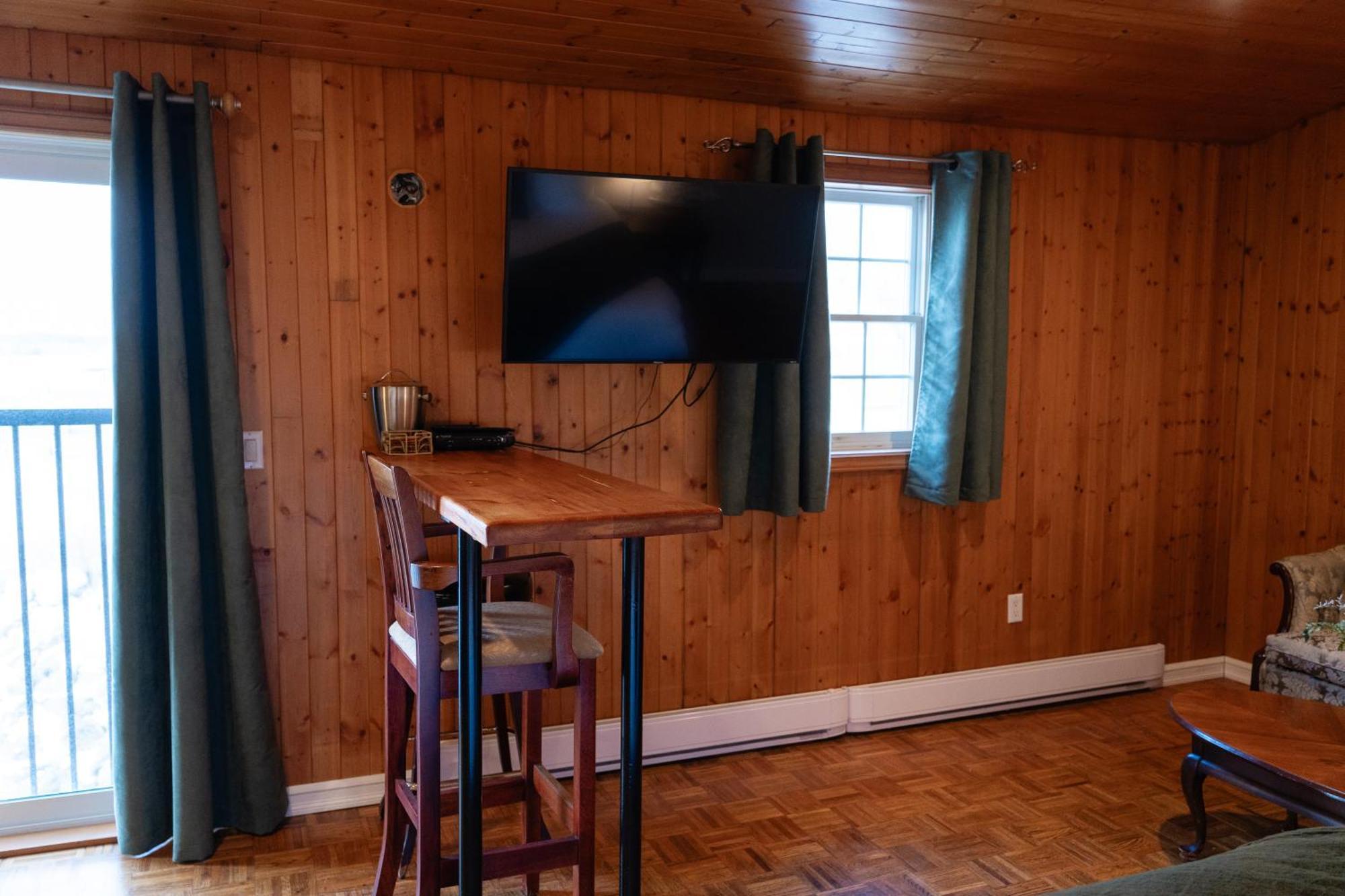 Albert'S Shelburne Exteriér fotografie