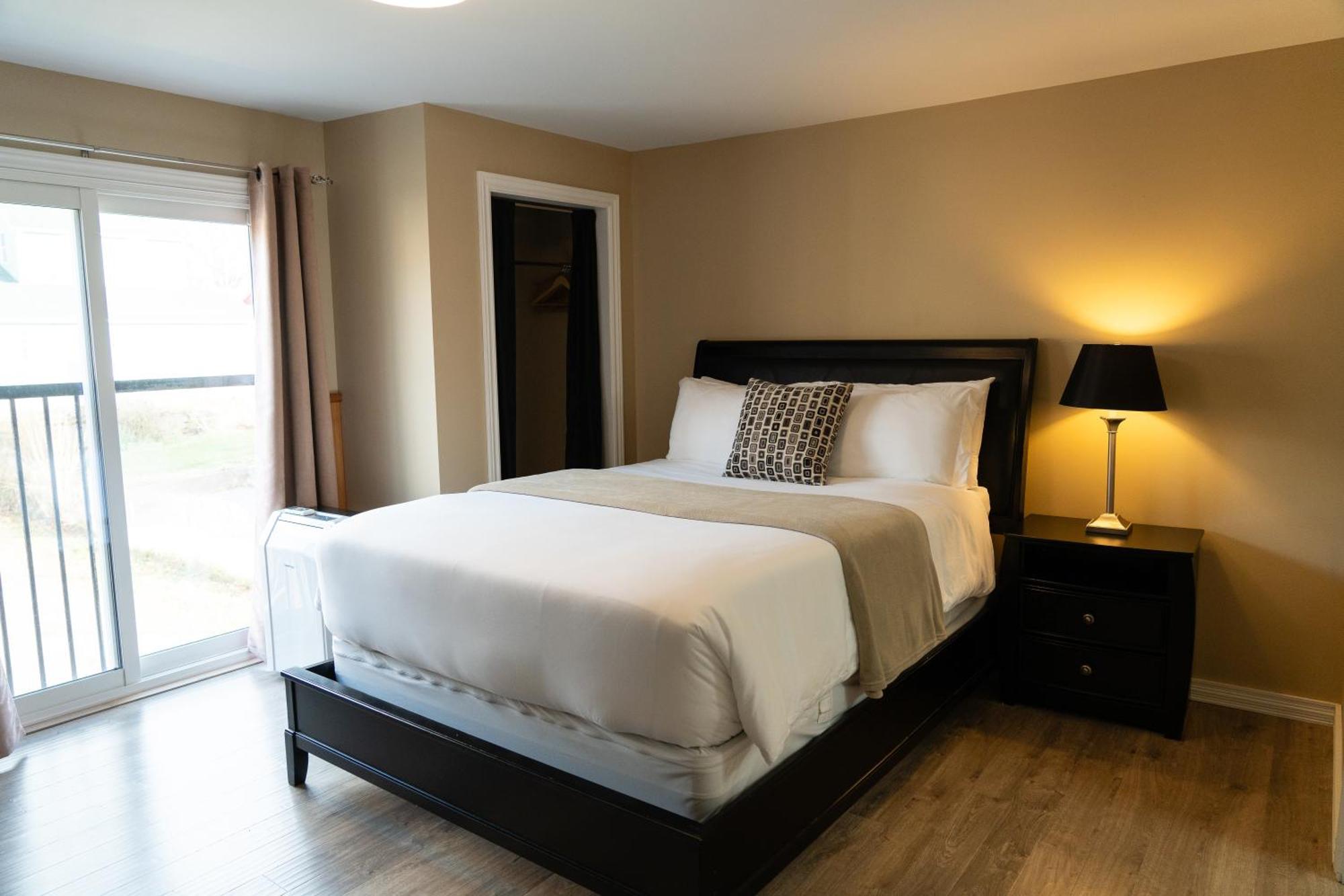 Albert'S Shelburne Exteriér fotografie